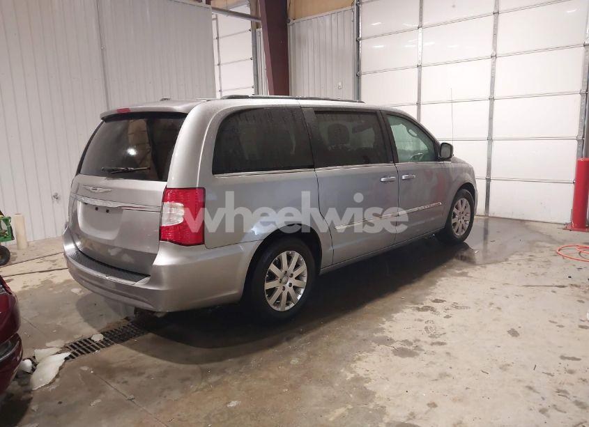 Photo 4 of 2014 Chrysler Town & COUNTRY TOURING (VIN 2C4RC1BG6ER295410)