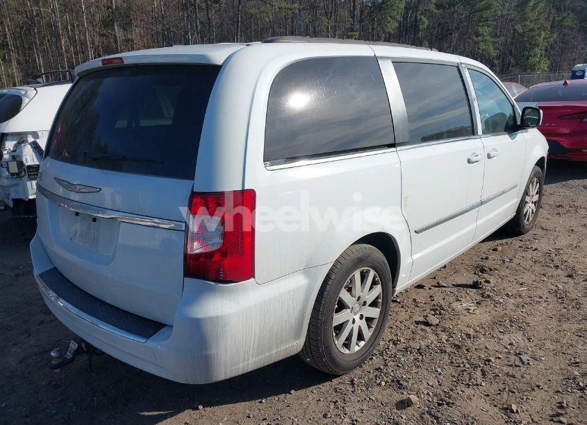 Photo 4 of 2014 Chrysler Town & COUNTRY TOURING (VIN 2C4RC1BG6ER312786)