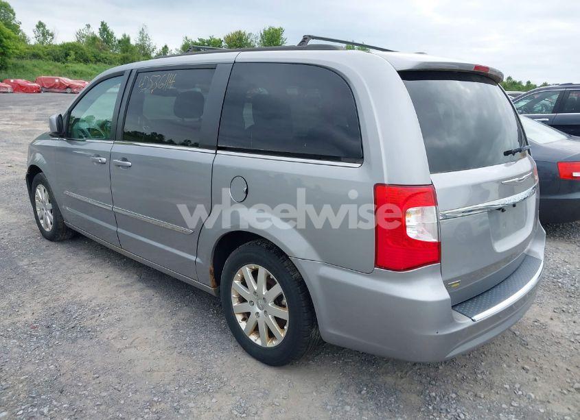 Photo 3 of 2014 Chrysler Town & COUNTRY TOURING (VIN 2C4RC1BG6ER357615)