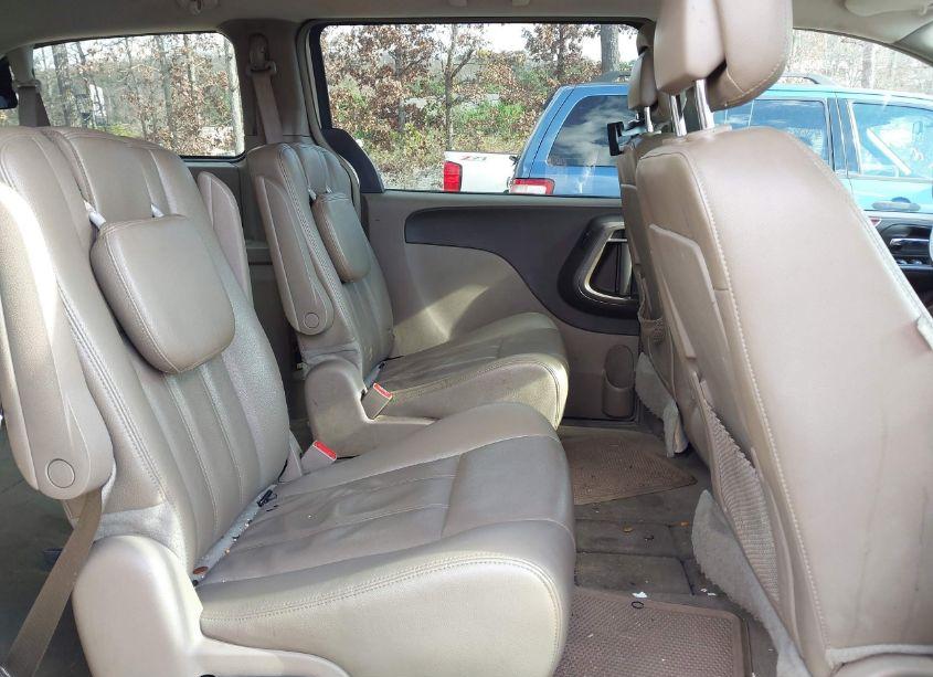 Photo 8 of 2014 Chrysler Town & COUNTRY TOURING (VIN 2C4RC1BG6ER358103)