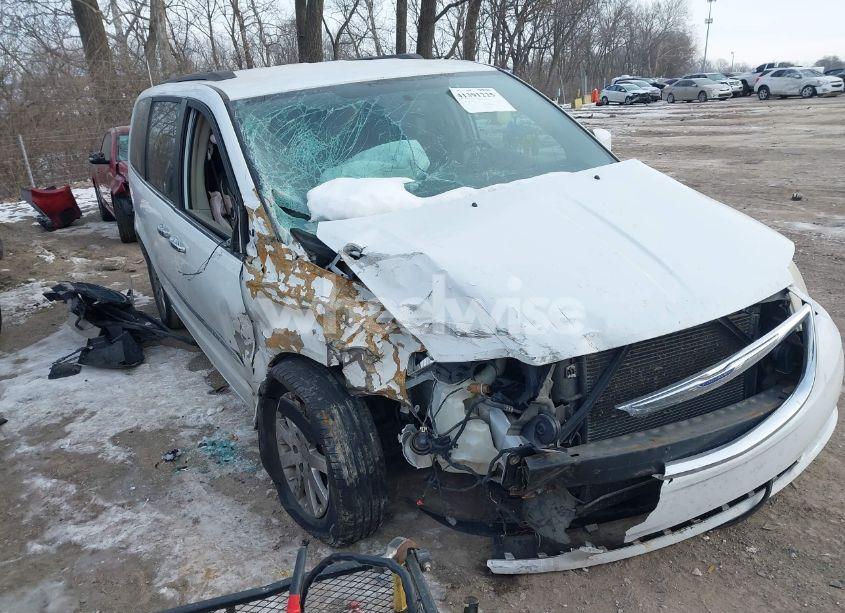 2014 Chrysler Town & COUNTRY TOURING (VIN 2C4RC1BG6ER363236) main photo