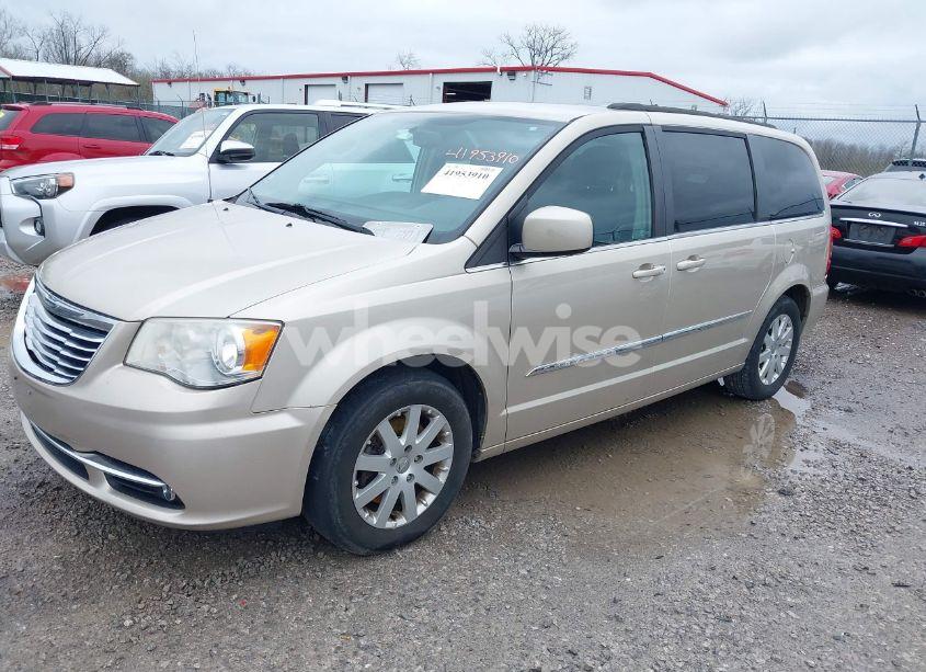 Photo 2 of 2014 Chrysler Town & COUNTRY TOURING (VIN 2C4RC1BG6ER372289)