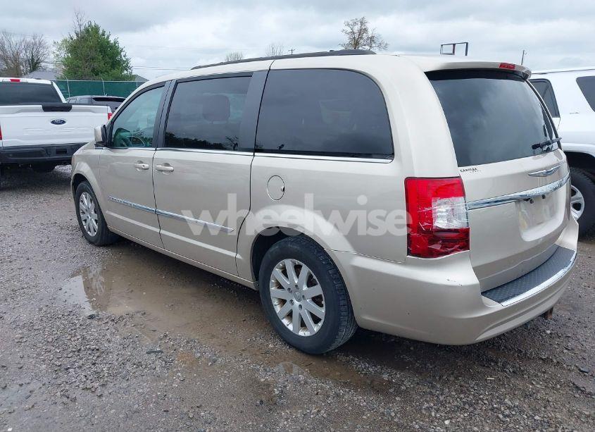Photo 3 of 2014 Chrysler Town & COUNTRY TOURING (VIN 2C4RC1BG6ER372289)