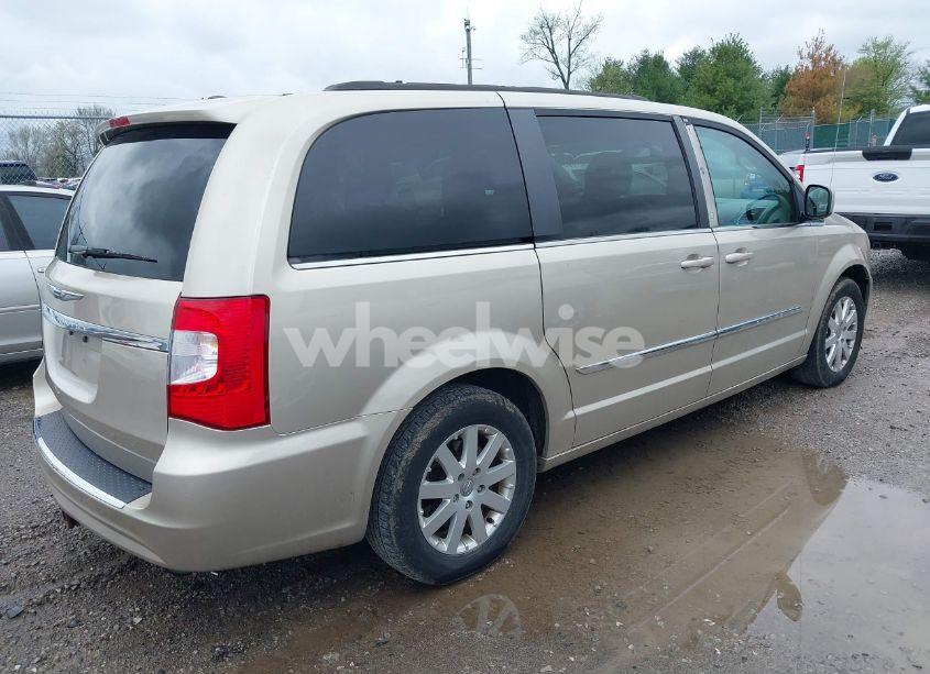 Photo 4 of 2014 Chrysler Town & COUNTRY TOURING (VIN 2C4RC1BG6ER372289)