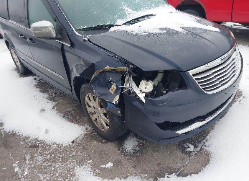 Photo 6 of 2014 Chrysler Town & COUNTRY TOURING (VIN 2C4RC1BG6ER374351)