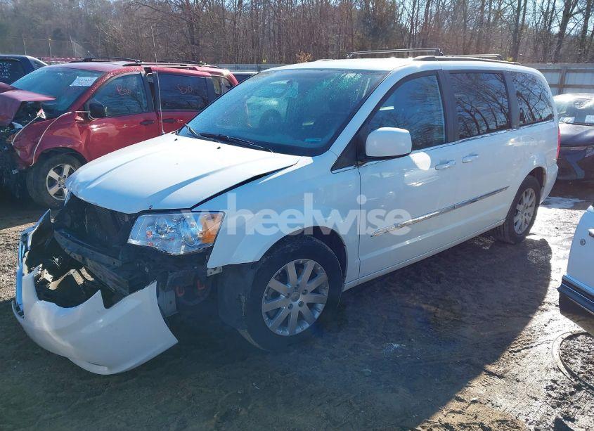 Photo 2 of 2014 Chrysler Town & COUNTRY TOURING (VIN 2C4RC1BG6ER393868)