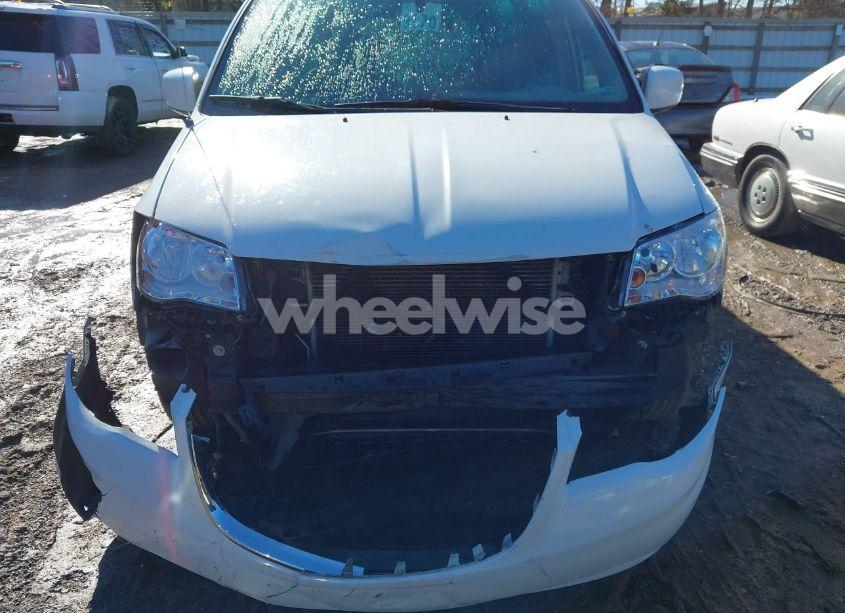 Photo 6 of 2014 Chrysler Town & COUNTRY TOURING (VIN 2C4RC1BG6ER393868)