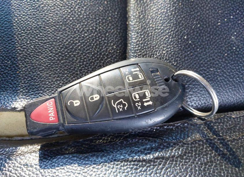 Photo 11 of 2014 Chrysler Town & COUNTRY TOURING (VIN 2C4RC1BG6ER437691)