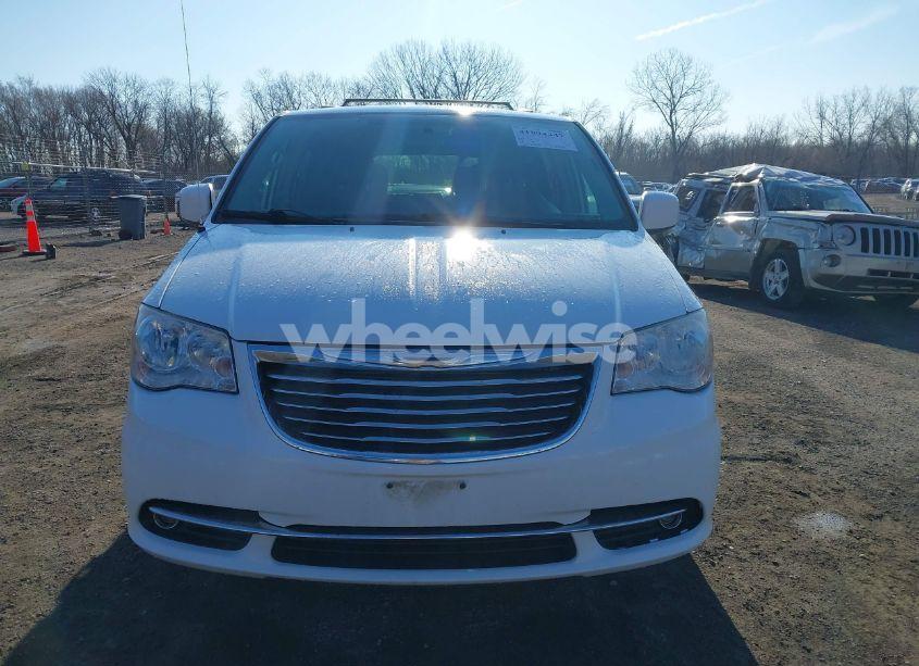 Photo 12 of 2014 Chrysler Town & COUNTRY TOURING (VIN 2C4RC1BG6ER437691)