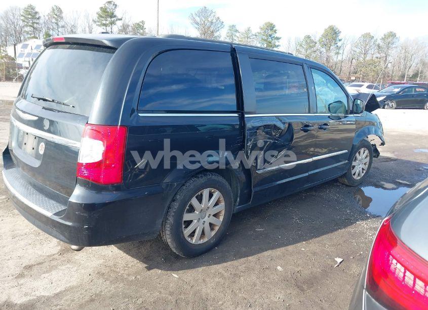 Photo 4 of 2014 Chrysler Town & COUNTRY TOURING (VIN 2C4RC1BG6ER461490)