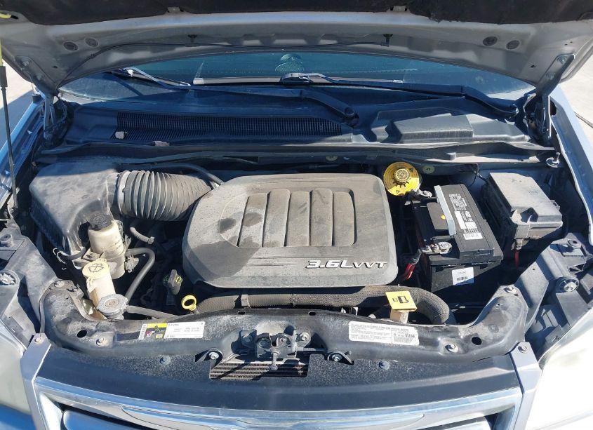 Photo 10 of 2014 Chrysler Town & COUNTRY TOURING (VIN 2C4RC1BG6ER470710)