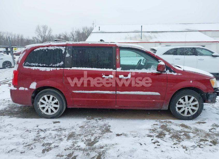 Photo 14 of 2015 Chrysler Town & COUNTRY TOURING (VIN 2C4RC1BG6FR513637)