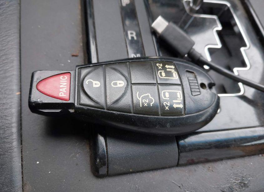 Photo 11 of 2015 Chrysler Town & COUNTRY TOURING (VIN 2C4RC1BG6FR538862)