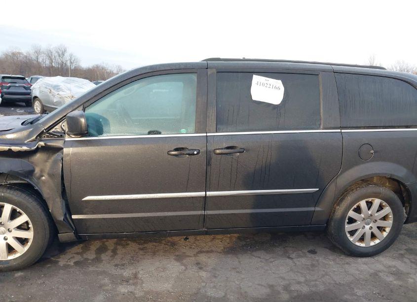 Photo 14 of 2015 Chrysler Town & COUNTRY TOURING (VIN 2C4RC1BG6FR538862)