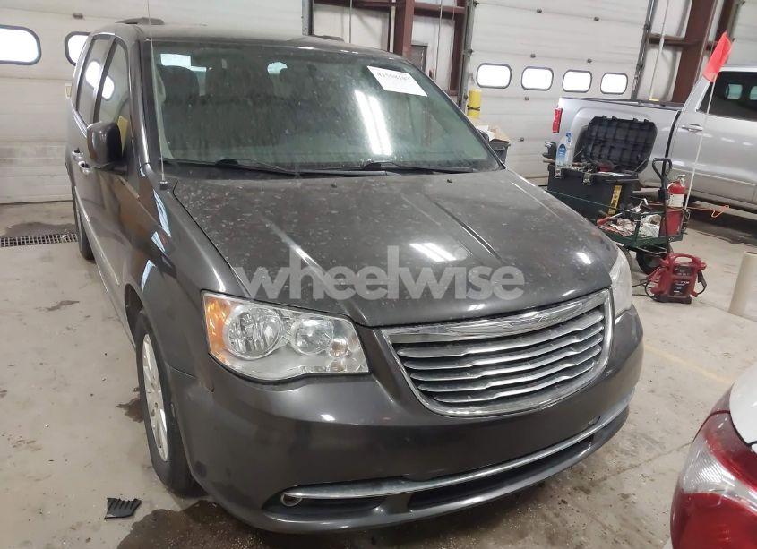 Photo 6 of 2015 Chrysler Town & COUNTRY TOURING (VIN 2C4RC1BG6FR562658)
