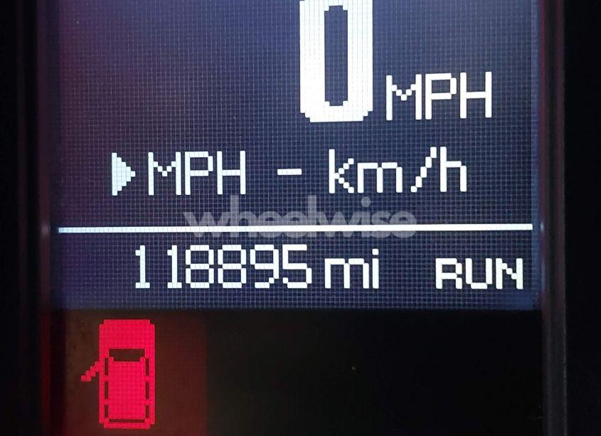 Photo 15 of 2015 Chrysler Town & COUNTRY TOURING (VIN 2C4RC1BG6FR589374)