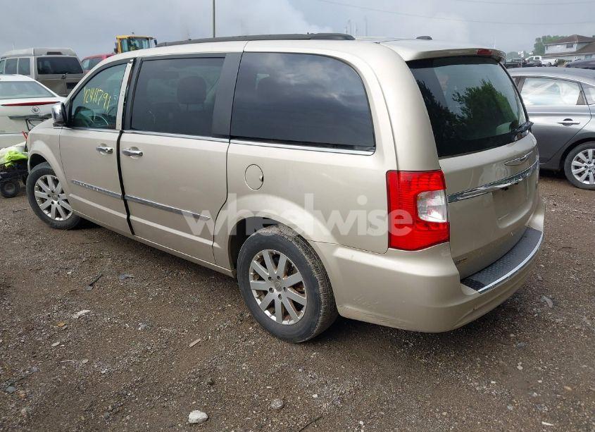 Photo 3 of 2015 Chrysler Town & COUNTRY TOURING (VIN 2C4RC1BG6FR602012)