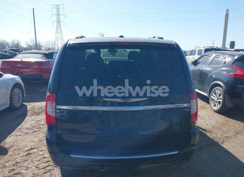 Photo 16 of 2015 Chrysler Town & COUNTRY TOURING (VIN 2C4RC1BG6FR629551)