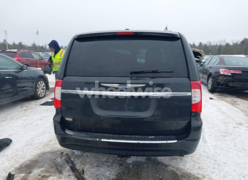 Photo 16 of 2015 Chrysler Town & COUNTRY TOURING (VIN 2C4RC1BG6FR654952)