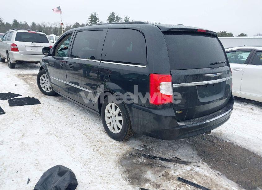 Photo 3 of 2015 Chrysler Town & COUNTRY TOURING (VIN 2C4RC1BG6FR654952)