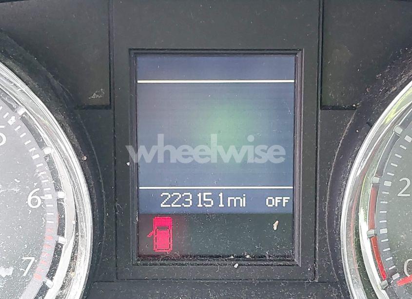 Photo 16 of 2015 Chrysler Town & COUNTRY TOURING (VIN 2C4RC1BG6FR661903)