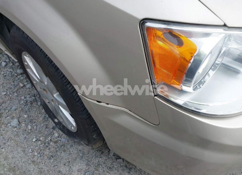 Photo 21 of 2015 Chrysler Town & COUNTRY TOURING (VIN 2C4RC1BG6FR661903)