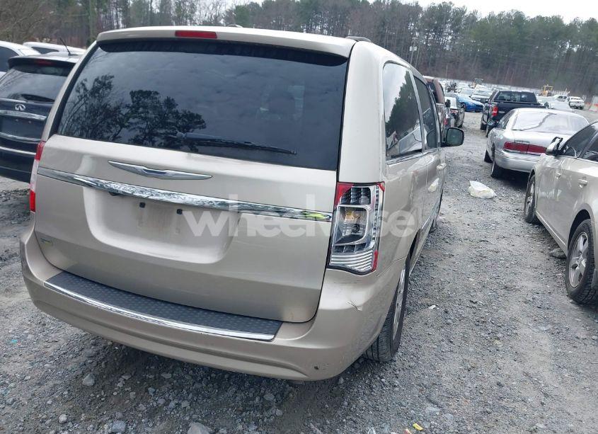 Photo 4 of 2015 Chrysler Town & COUNTRY TOURING (VIN 2C4RC1BG6FR661903)