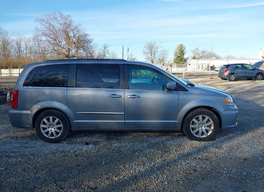 Photo 13 of 2015 Chrysler Town & COUNTRY TOURING (VIN 2C4RC1BG6FR694528)