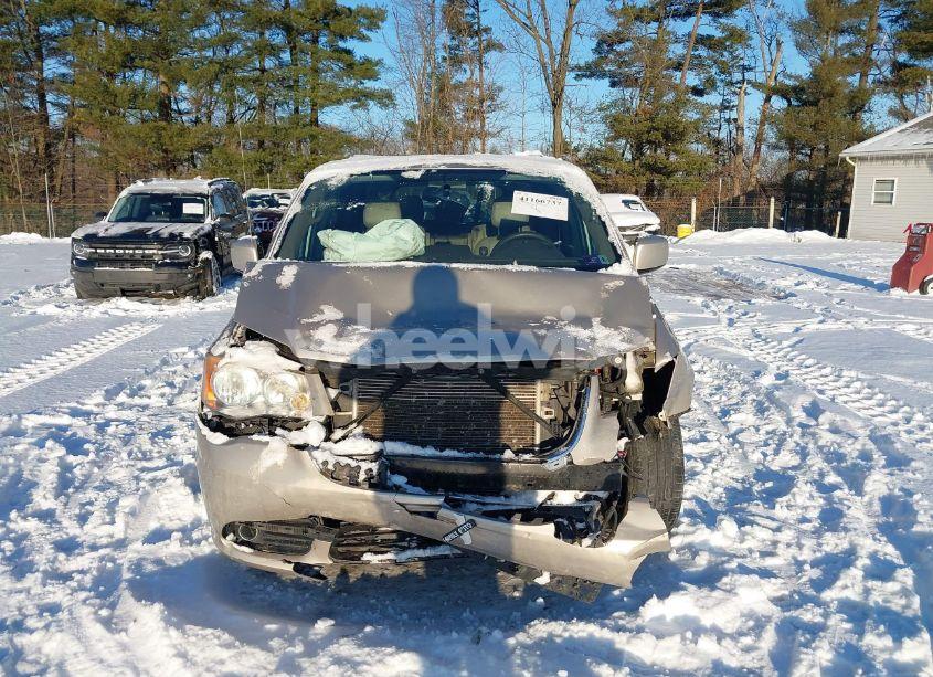 Photo 13 of 2015 Chrysler Town & COUNTRY TOURING (VIN 2C4RC1BG6FR706659)