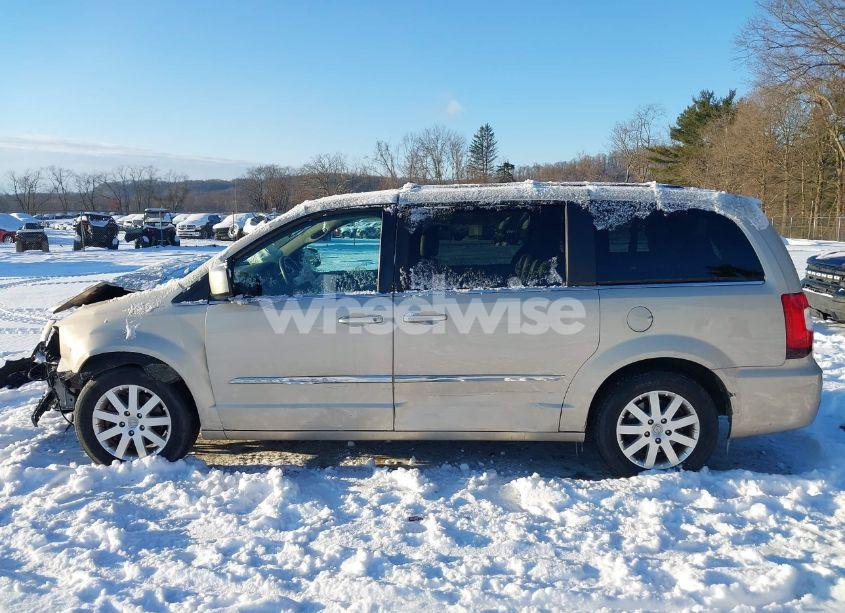 Photo 15 of 2015 Chrysler Town & COUNTRY TOURING (VIN 2C4RC1BG6FR706659)