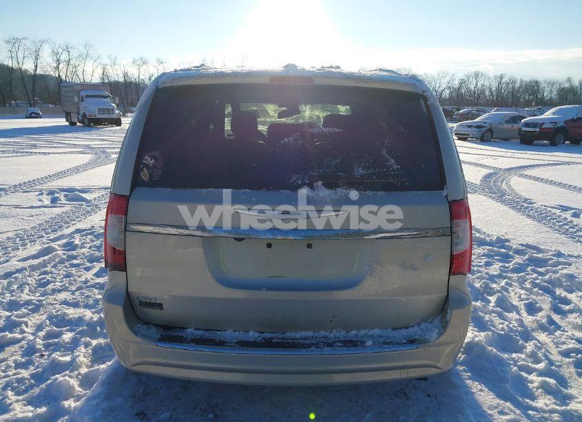 Photo 17 of 2015 Chrysler Town & COUNTRY TOURING (VIN 2C4RC1BG6FR706659)