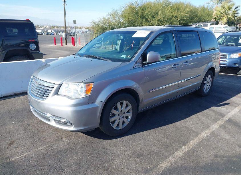 Photo 2 of 2015 Chrysler Town & COUNTRY TOURING (VIN 2C4RC1BG6FR730721)