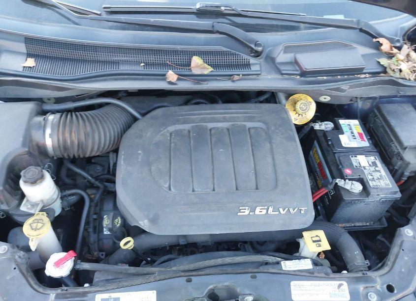 Photo 10 of 2016 Chrysler Town & COUNTRY TOURING (VIN 2C4RC1BG6GR120061)