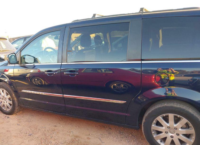 Photo 14 of 2016 Chrysler Town & COUNTRY TOURING (VIN 2C4RC1BG6GR120061)