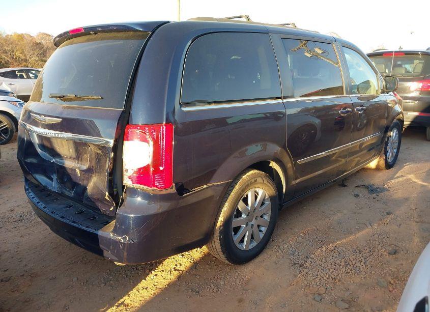 Photo 4 of 2016 Chrysler Town & COUNTRY TOURING (VIN 2C4RC1BG6GR120061)