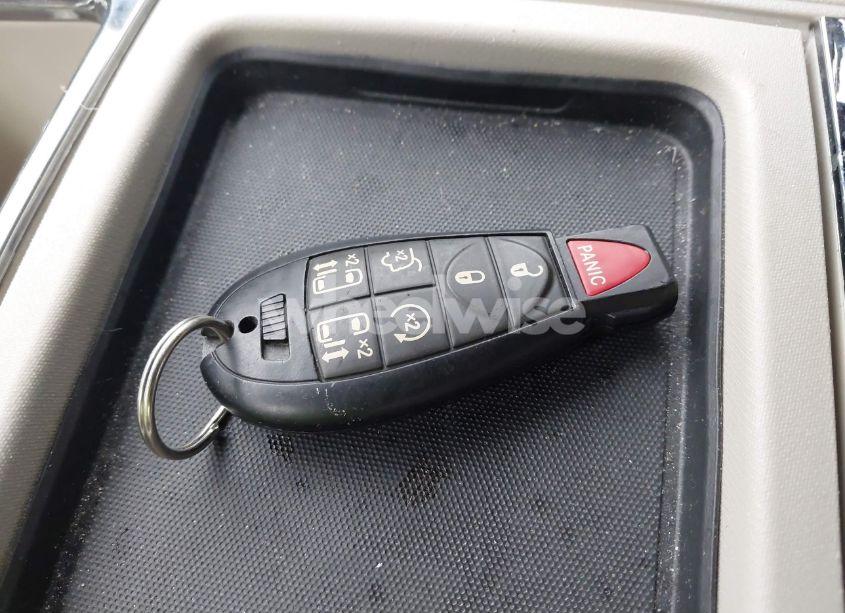 Photo 11 of 2016 Chrysler Town & COUNTRY TOURING (VIN 2C4RC1BG6GR132971)