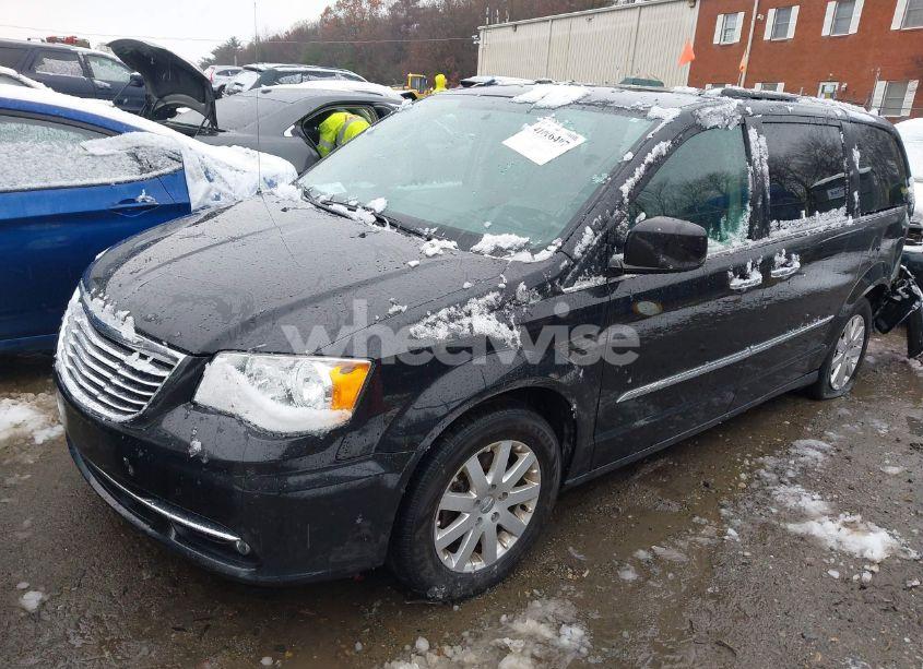 Photo 2 of 2016 Chrysler Town & COUNTRY TOURING (VIN 2C4RC1BG6GR132971)