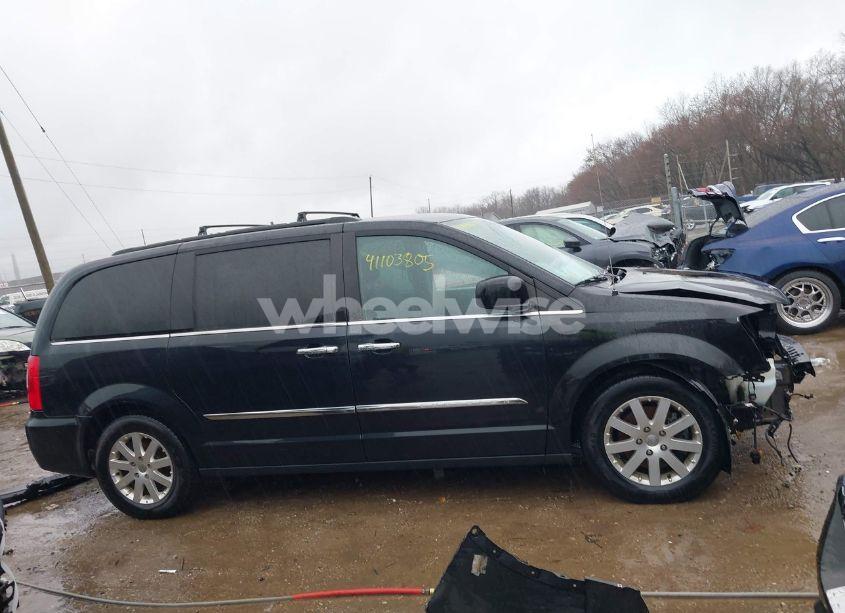 Photo 14 of 2016 Chrysler Town & COUNTRY TOURING (VIN 2C4RC1BG6GR135627)