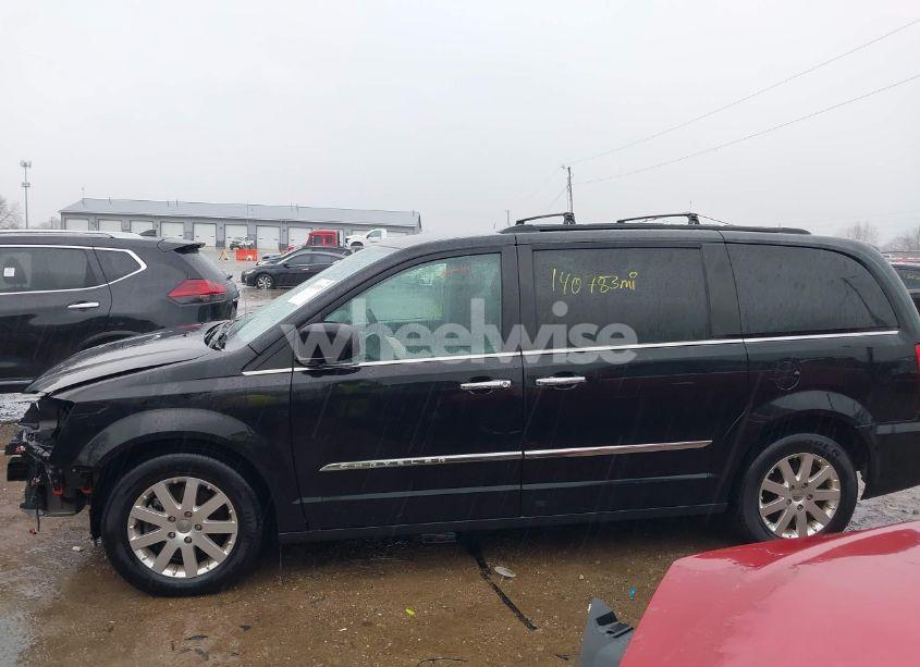 Photo 15 of 2016 Chrysler Town & COUNTRY TOURING (VIN 2C4RC1BG6GR135627)