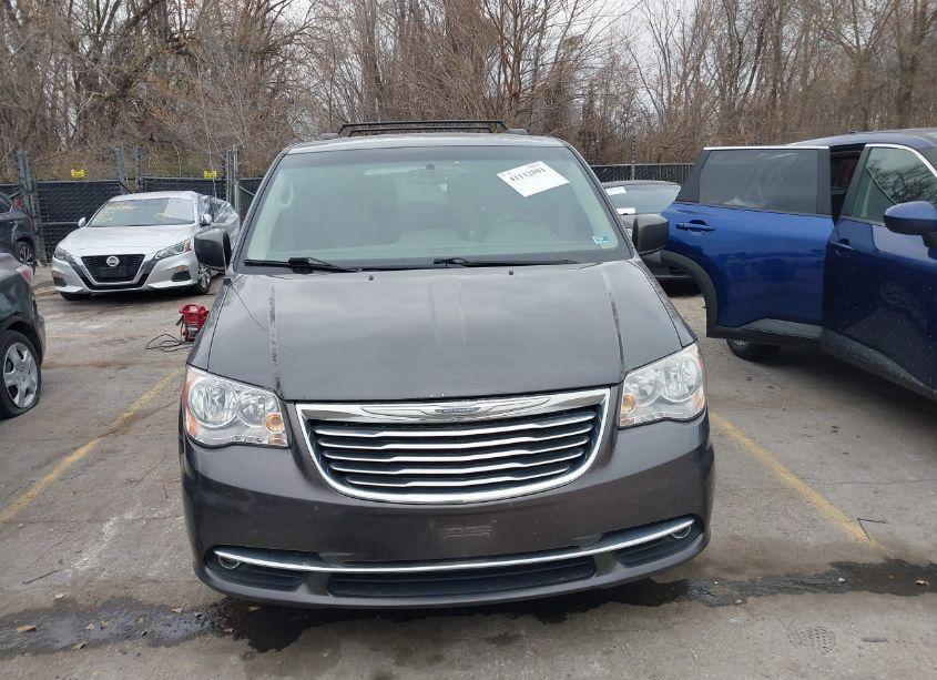 Photo 12 of 2016 Chrysler Town & COUNTRY TOURING (VIN 2C4RC1BG6GR190627)