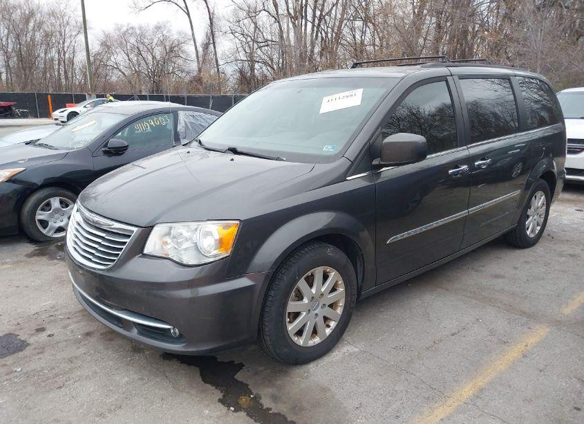 Photo 2 of 2016 Chrysler Town & COUNTRY TOURING (VIN 2C4RC1BG6GR190627)