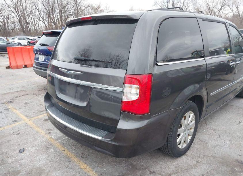 Photo 6 of 2016 Chrysler Town & COUNTRY TOURING (VIN 2C4RC1BG6GR190627)