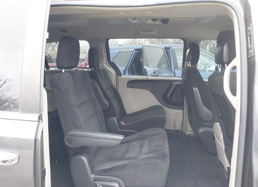 Photo 8 of 2016 Chrysler Town & COUNTRY TOURING (VIN 2C4RC1BG6GR190627)