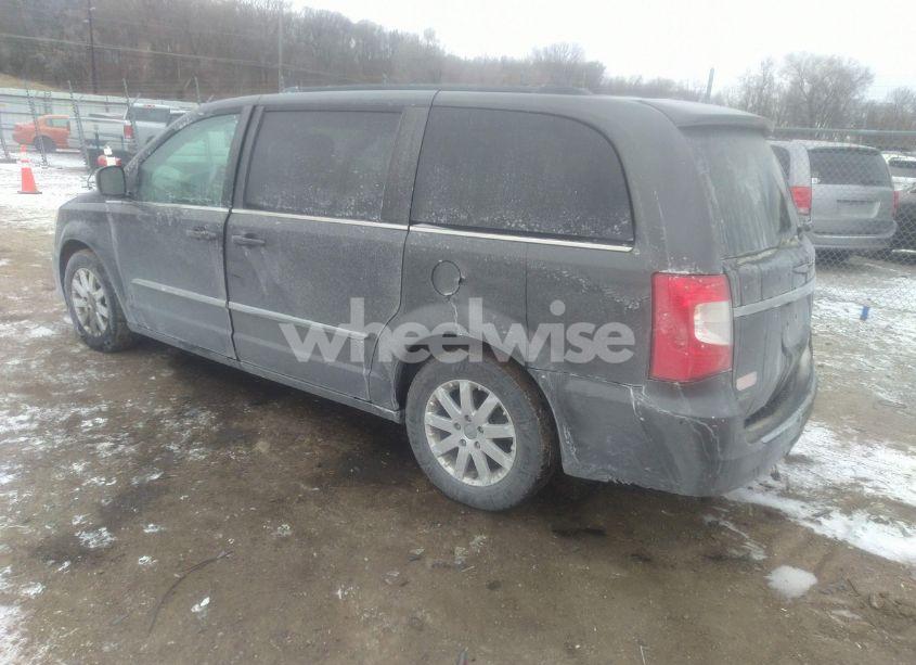 Photo 3 of 2016 Chrysler Town & COUNTRY TOURING (VIN 2C4RC1BG6GR228700)