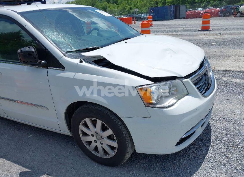 Photo 18 of 2016 Chrysler Town & COUNTRY TOURING (VIN 2C4RC1BG6GR229748)