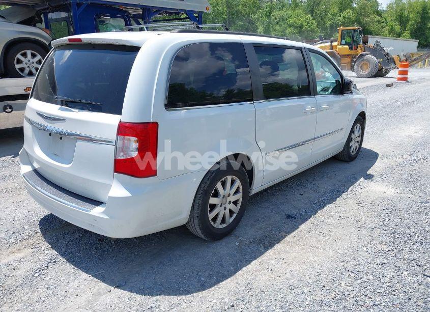 Photo 4 of 2016 Chrysler Town & COUNTRY TOURING (VIN 2C4RC1BG6GR229748)