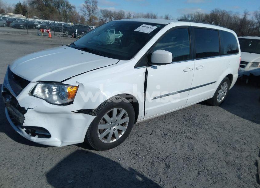 Photo 2 of 2016 Chrysler Town & COUNTRY TOURING (VIN 2C4RC1BG6GR230026)