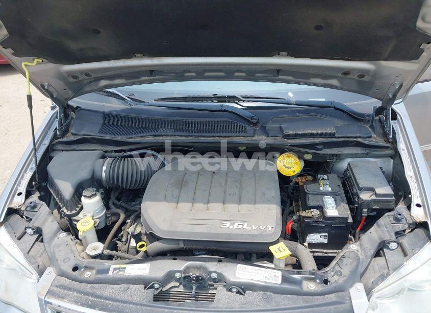 Photo 10 of 2016 Chrysler Town & COUNTRY TOURING (VIN 2C4RC1BG6GR287326)