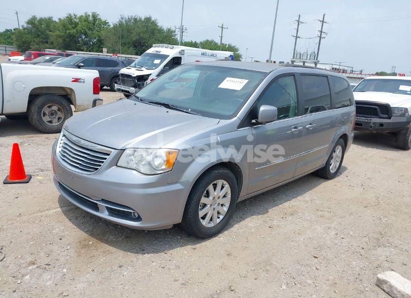 Photo 2 of 2016 Chrysler Town & COUNTRY TOURING (VIN 2C4RC1BG6GR287326)