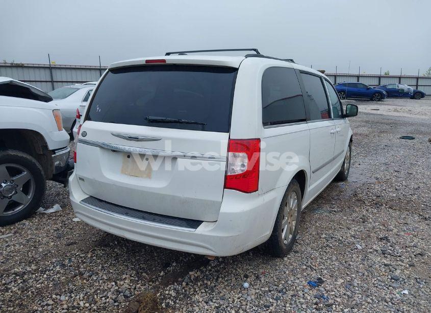 Photo 4 of 2016 Chrysler Town & COUNTRY TOURING (VIN 2C4RC1BG6GR291313)